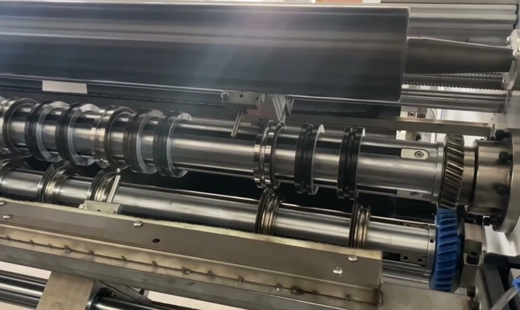 Réglage automatique du couteau de la machine à fendre haute vitesse de la série Xpert