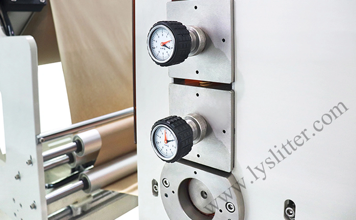Application de la machine semi-automatique LY-500Y tampon en nid d'abeille machine à découper
