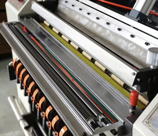Machine à refendre le papier thermique HC T900A 2
