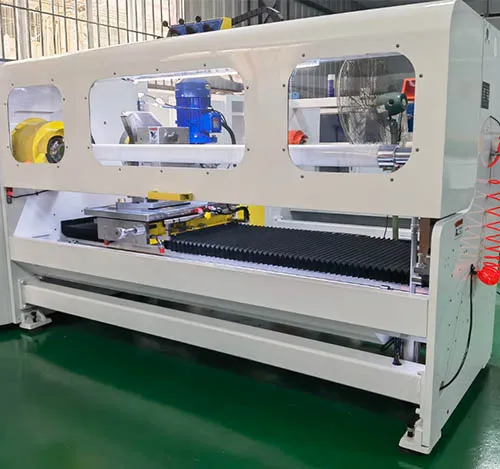 Je souhaite acheter une machine à refendre les rouleaux de ruban adhésif en Chine, quelle usine de refendeuse de rouleaux recommandez-vous ?